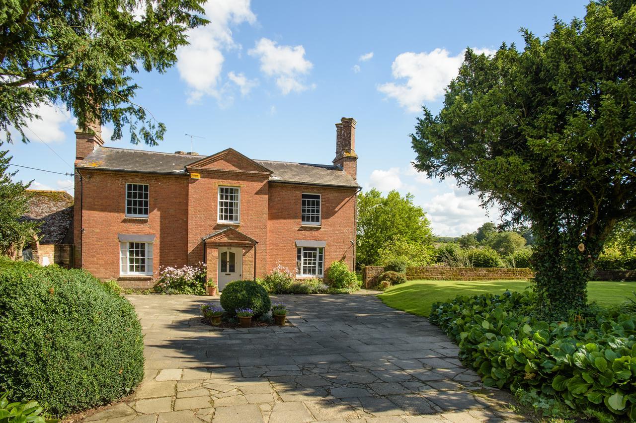 ホテルAll Hallows Farmhouse Wimborne Saint Giles エクステリア 写真