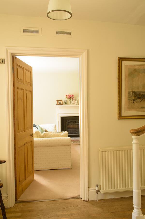 ホテルAll Hallows Farmhouse Wimborne Saint Giles エクステリア 写真