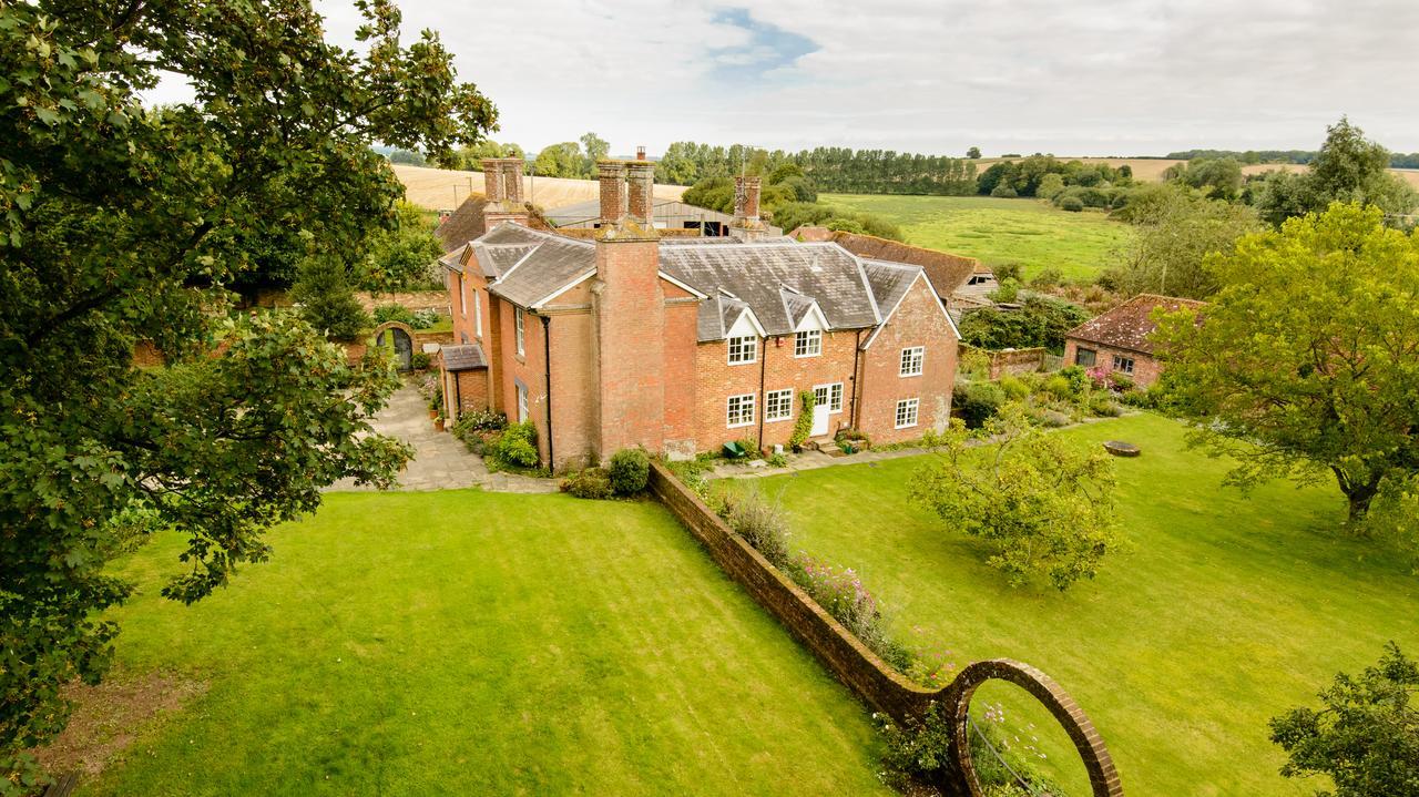 ホテルAll Hallows Farmhouse Wimborne Saint Giles エクステリア 写真