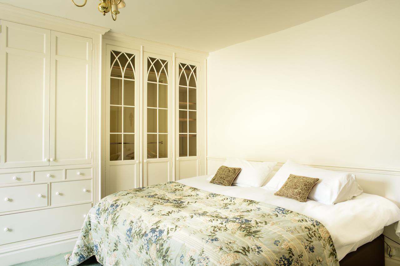 ホテルAll Hallows Farmhouse Wimborne Saint Giles エクステリア 写真