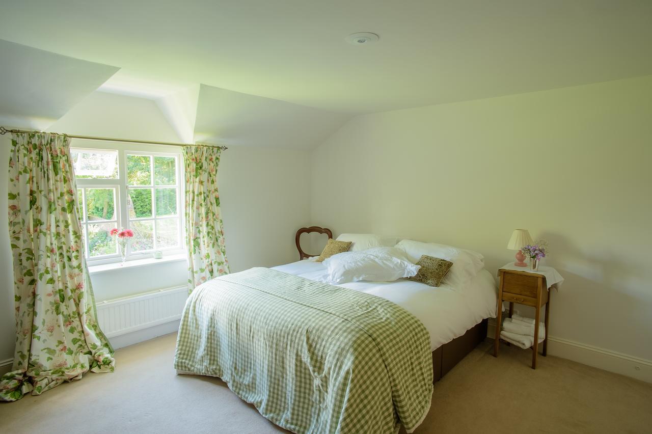 ホテルAll Hallows Farmhouse Wimborne Saint Giles エクステリア 写真